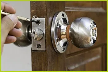 Expert Locksmith Services Pasadena, TX 713-470-0742 - 17-eviction-service