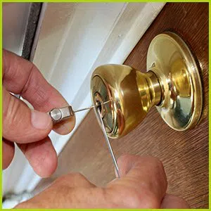 Expert Locksmith Services Pasadena, TX 713-470-0742 - 5-lock-opening